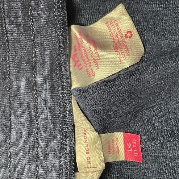 Arkansas Razorbacks Girls Red Shorts and plain black shorts Size L - Picture 8 of 8